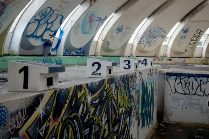 julien-ribot-endroit-desaffecte-700x466